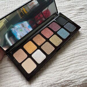 Laura Mercier Hidden Gems Palette
